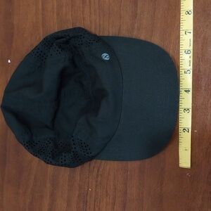 Women's Black Mesh Running Hat - Adjustable